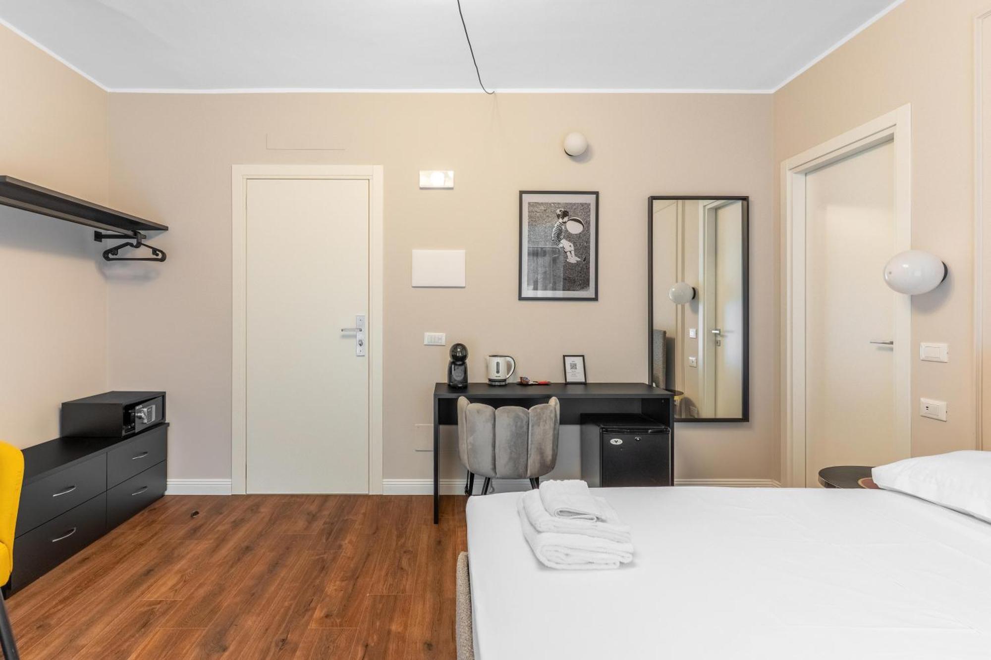 Torriani Suites Foresteria Lombarda Milano Ngoại thất bức ảnh